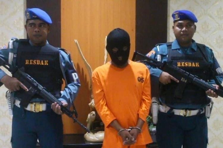 Petugas Satuan Tugas Pengamanan (Satgaspam) Lanudal Juanda