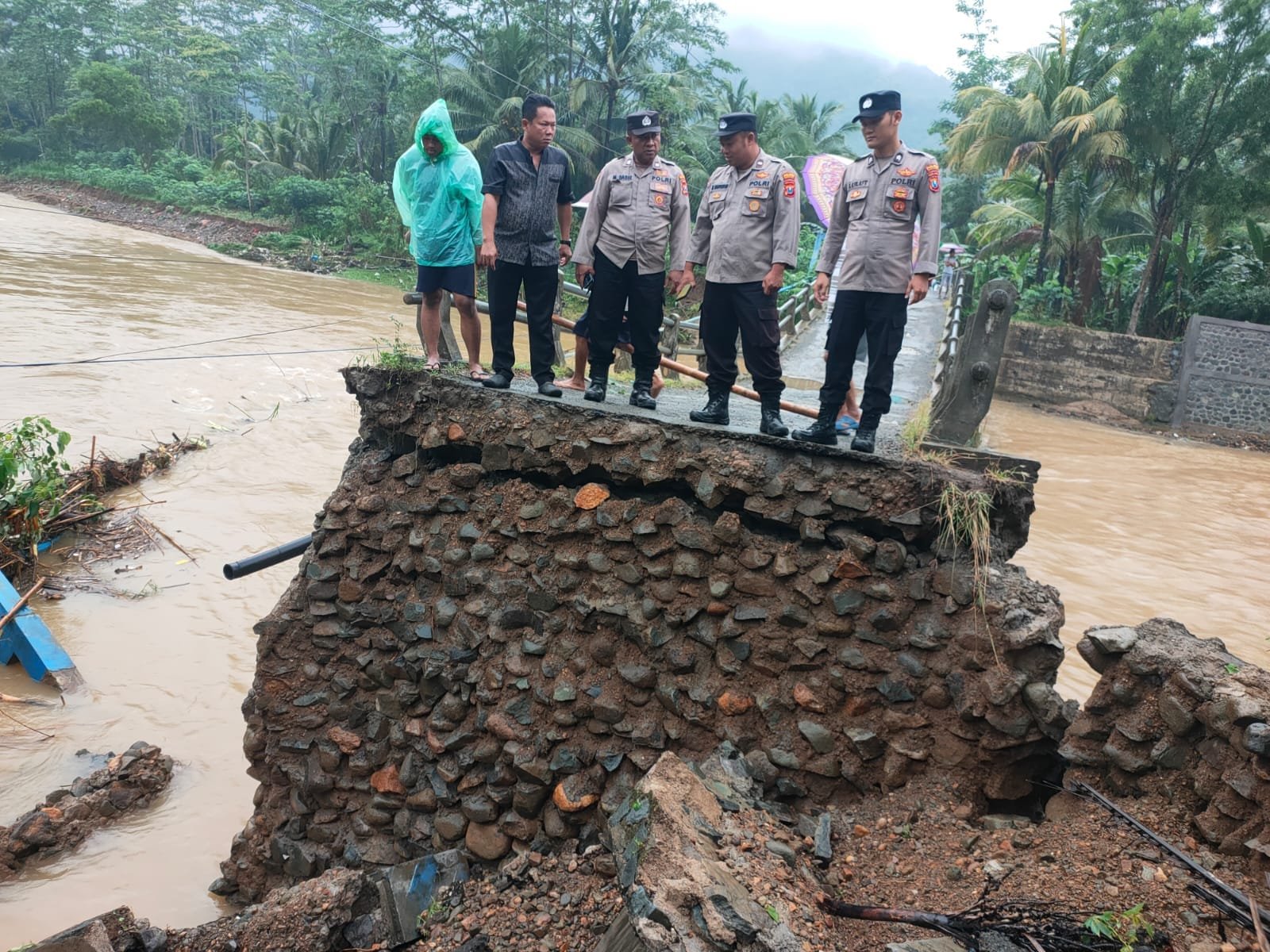 Desa Tawing Kecamatan Munjungan