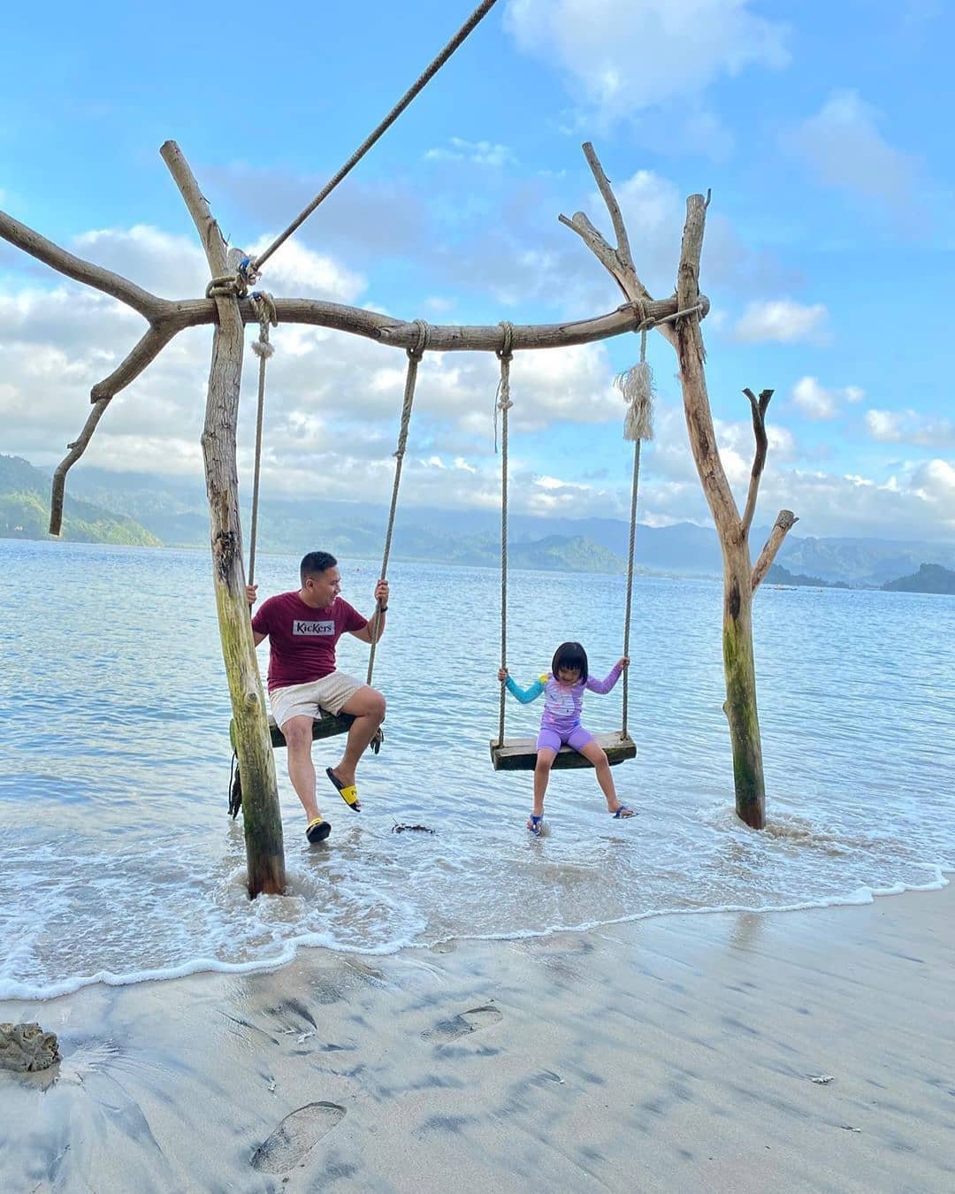 Pantai Mutiara Watulimo